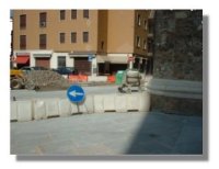 2004_0523_piazza3.jpg (7676 byte)