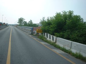 2004_0602_174831aa.jpg (13501 byte)